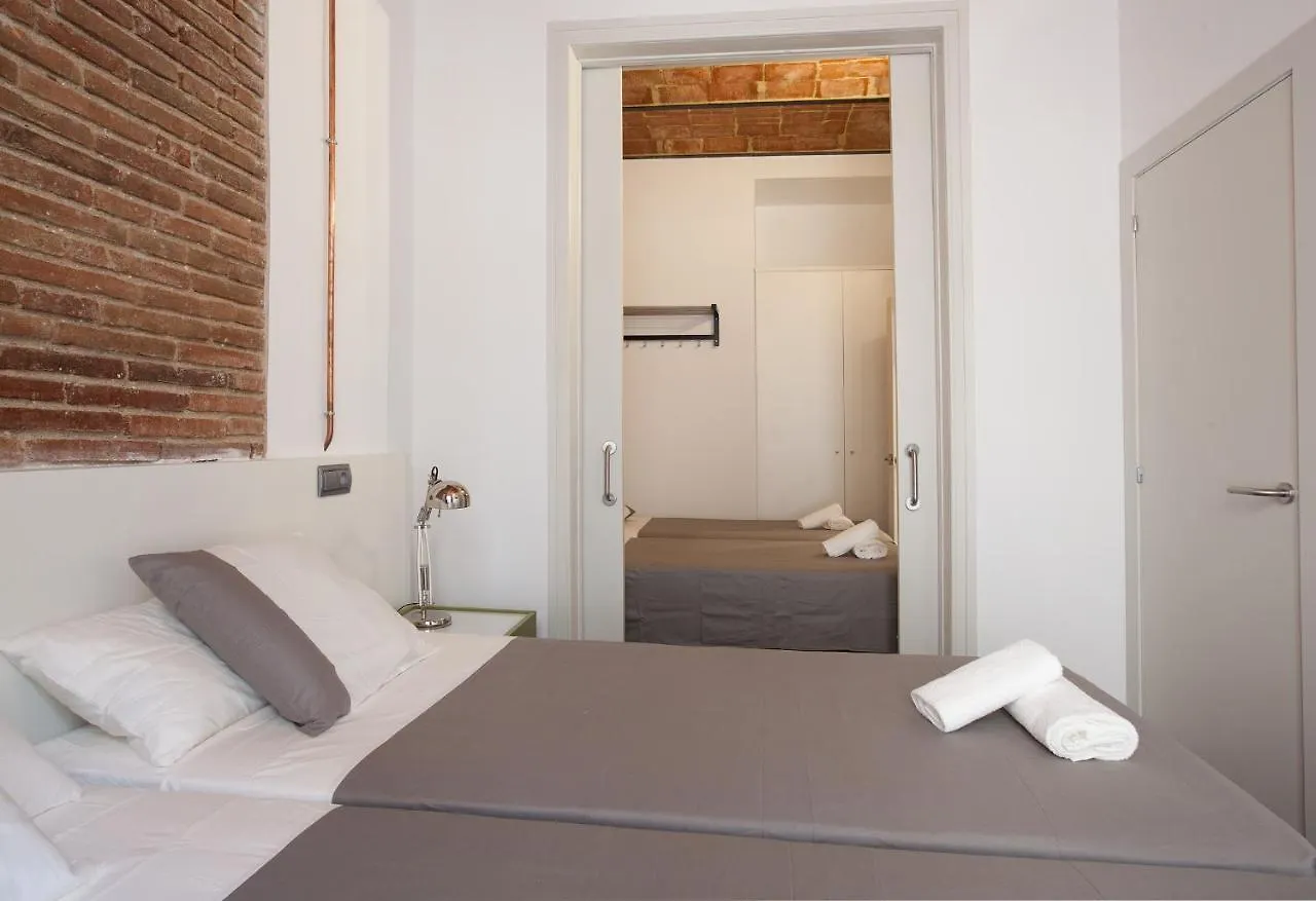 Ab Paral-Lel Spacious Apartments