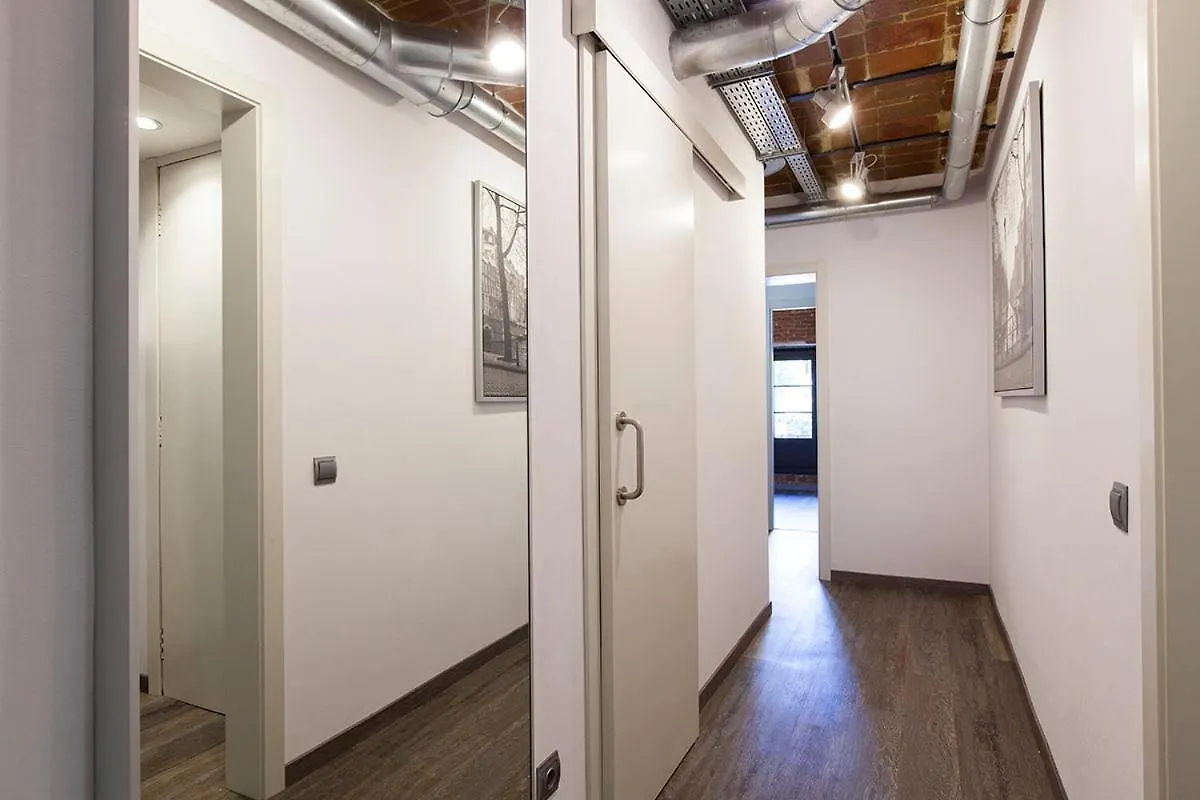 Ab Paral-Lel Spacious Apartments