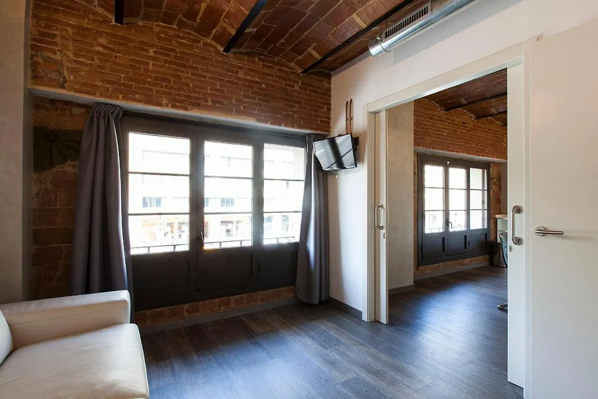 Ab Paral-Lel Spacious Apartments